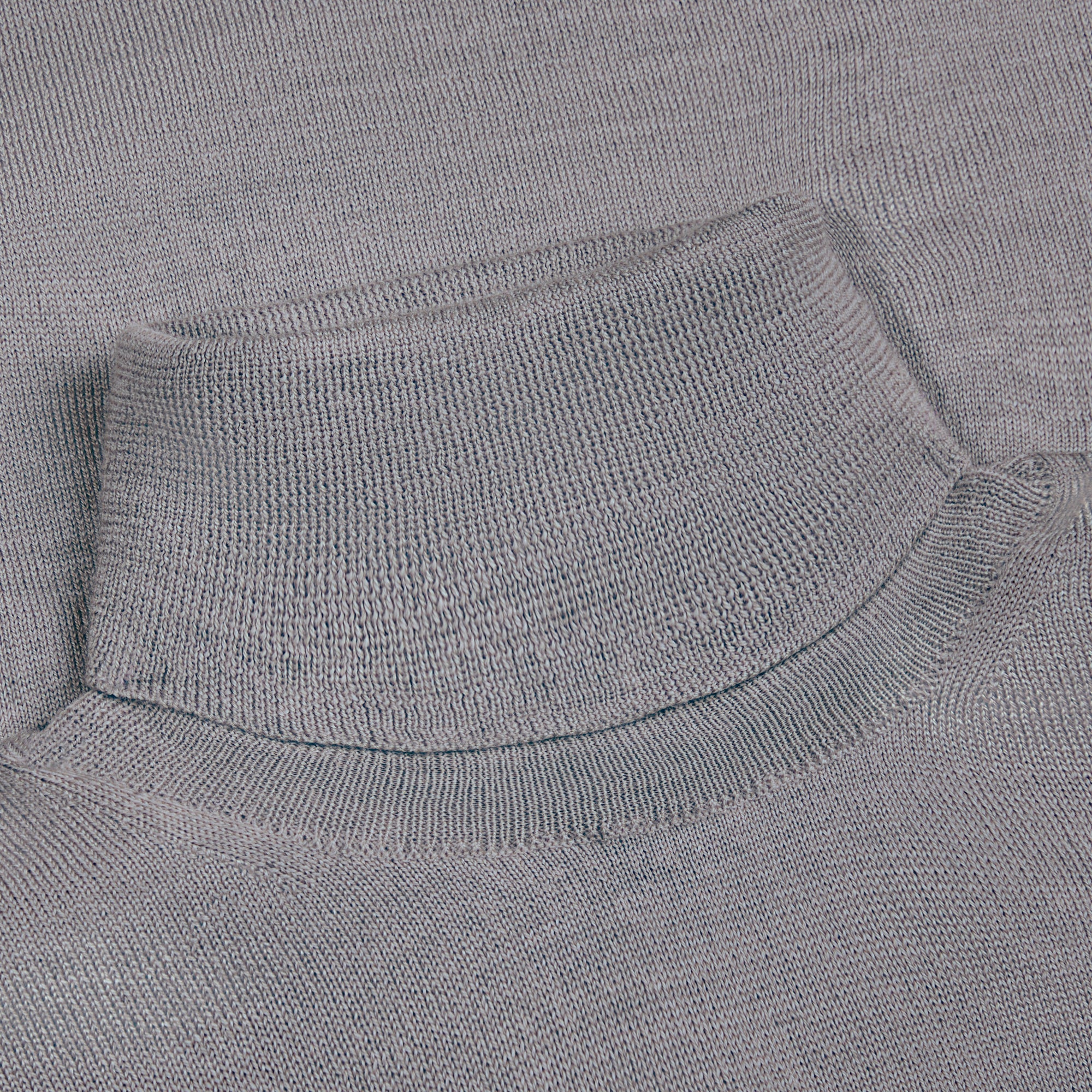 Super Merino Solid Turtleneck Sweater