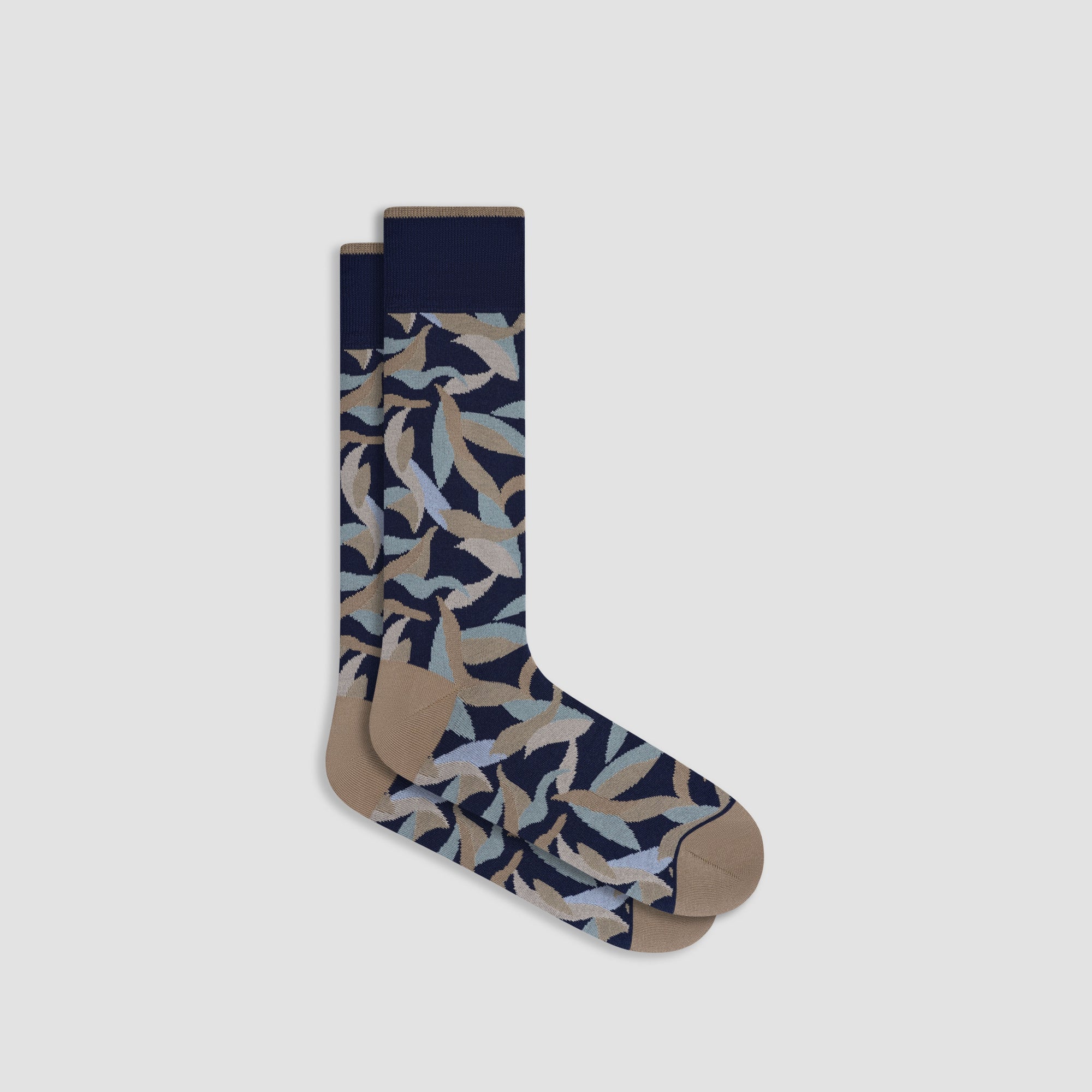 Leaf Motif Mid-Calf Socks