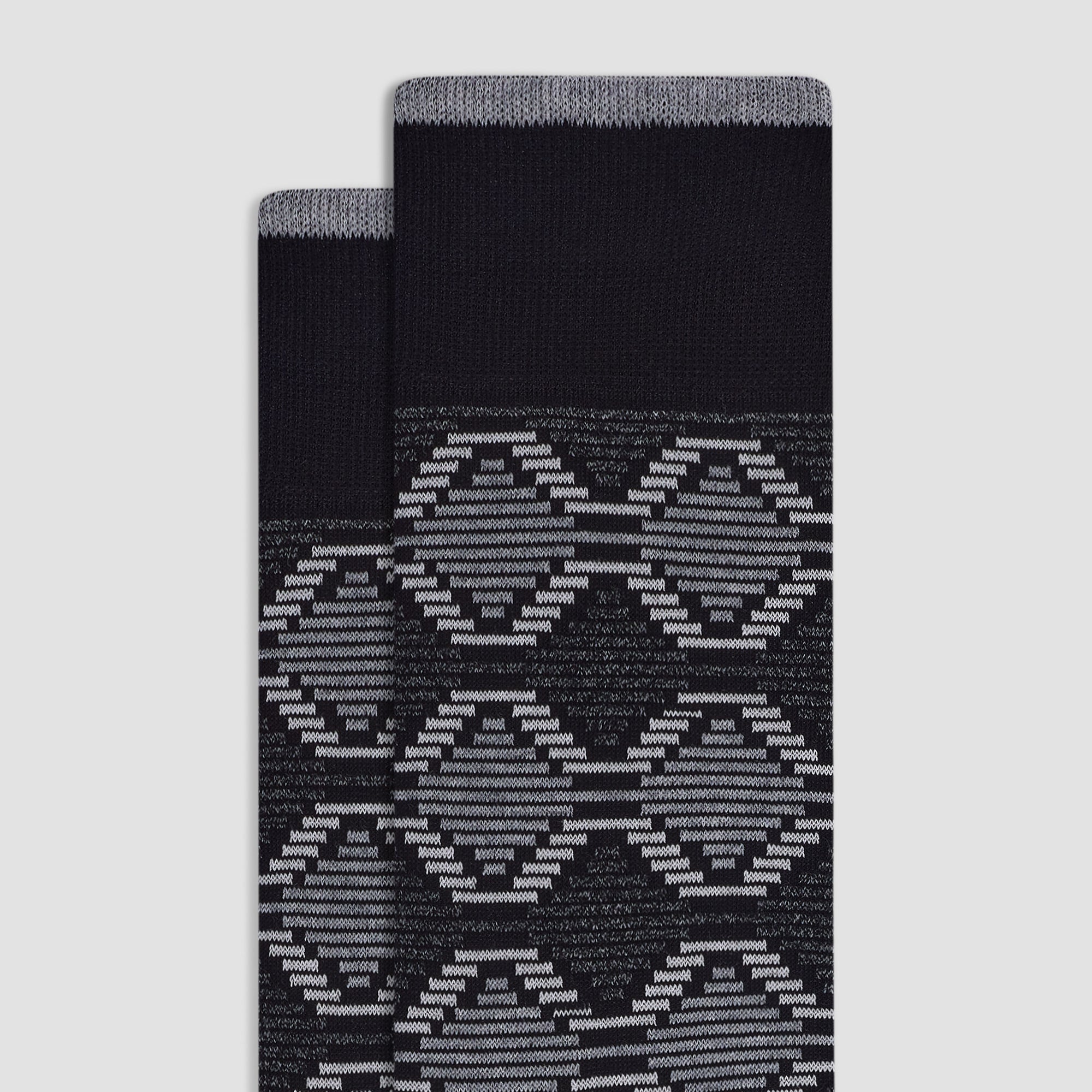 Linked Diamond Mid-Calf Socks