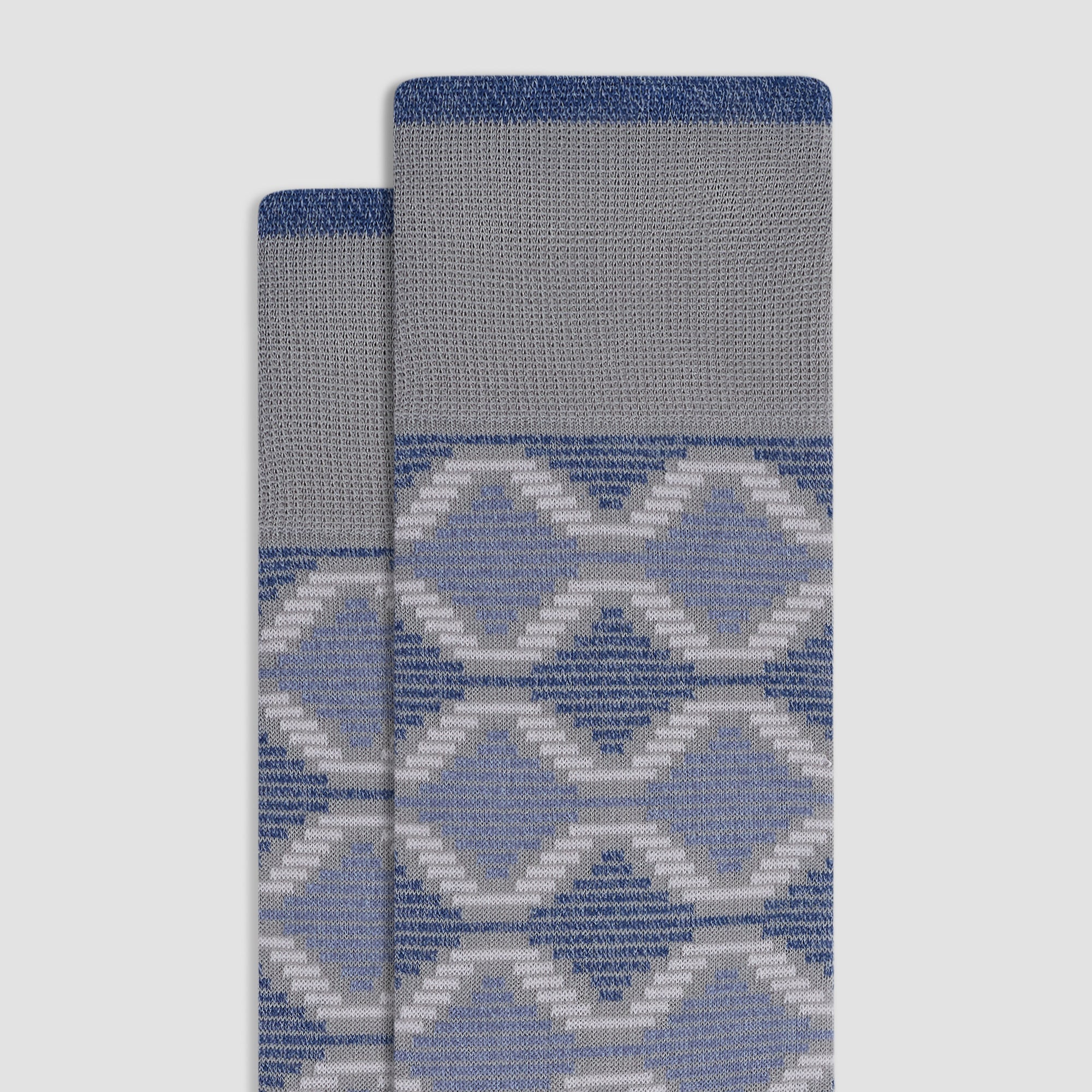 Linked Diamond Mid-Calf Socks