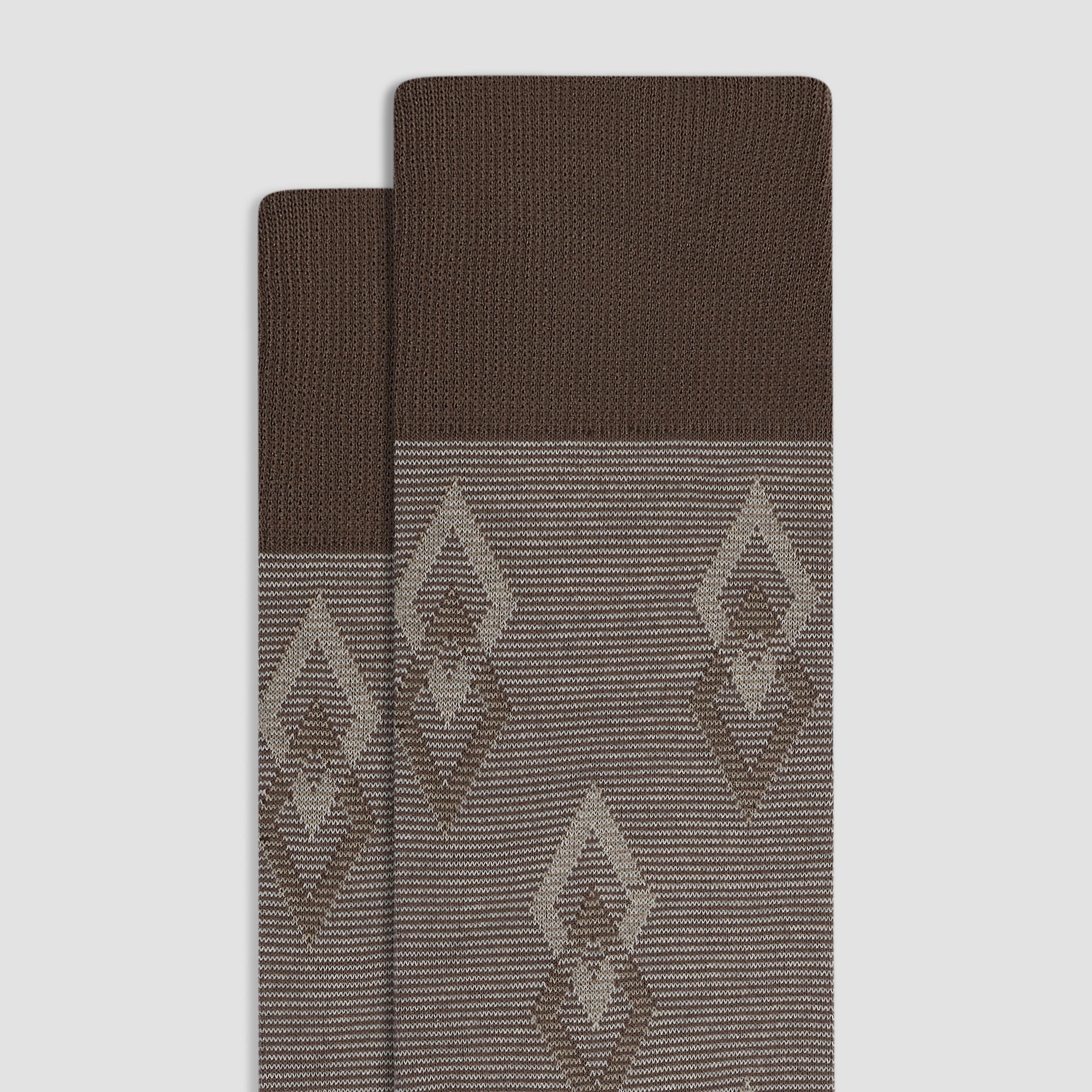 Diamond Motif Mid-Calf Socks