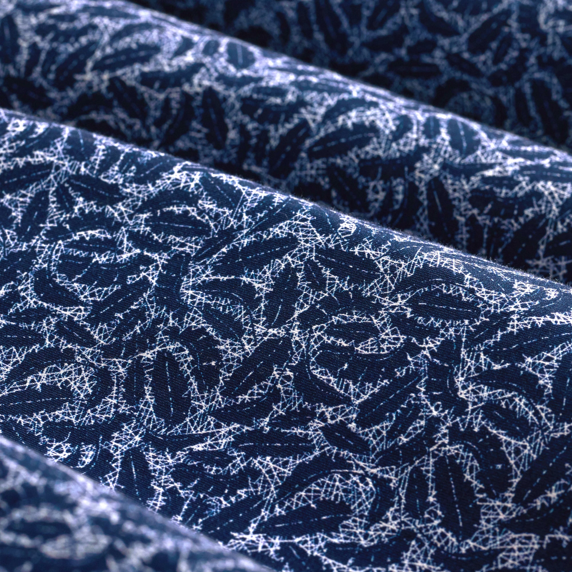 James OoohCotton Etched Leaf Print