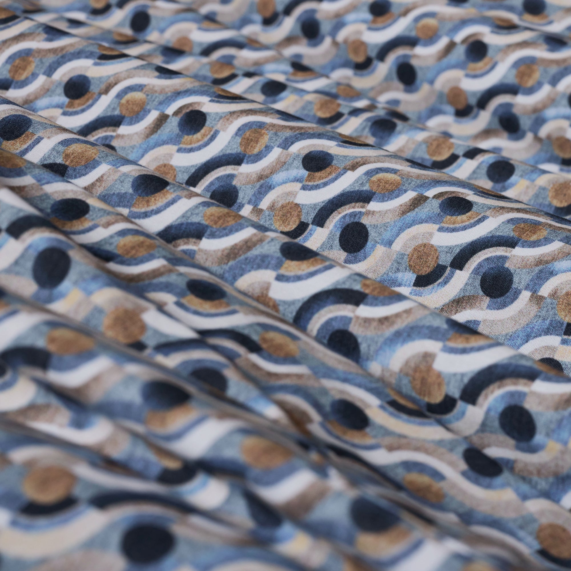 Axel Geometric Wave Shirt