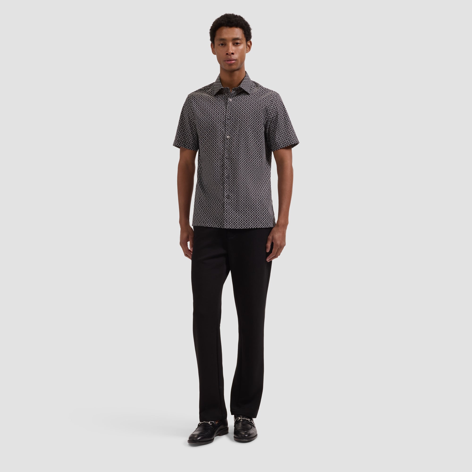 Vero Geometric Short-Sleeve Shirt