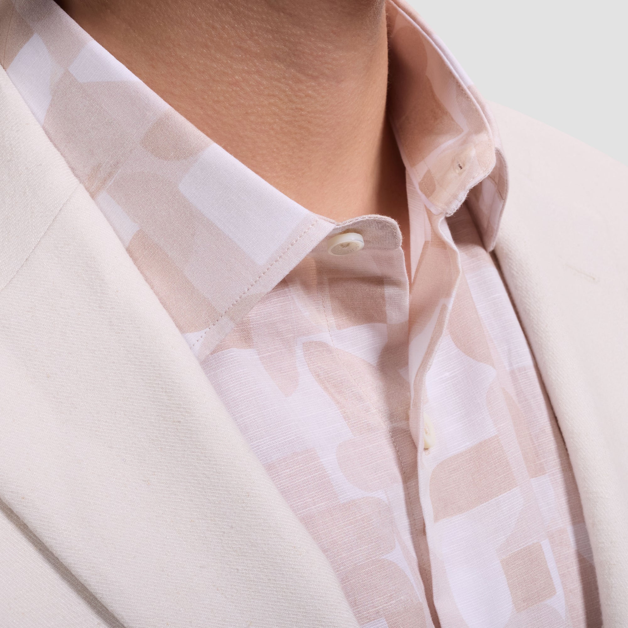 Aerolinen Two-Button Blazer