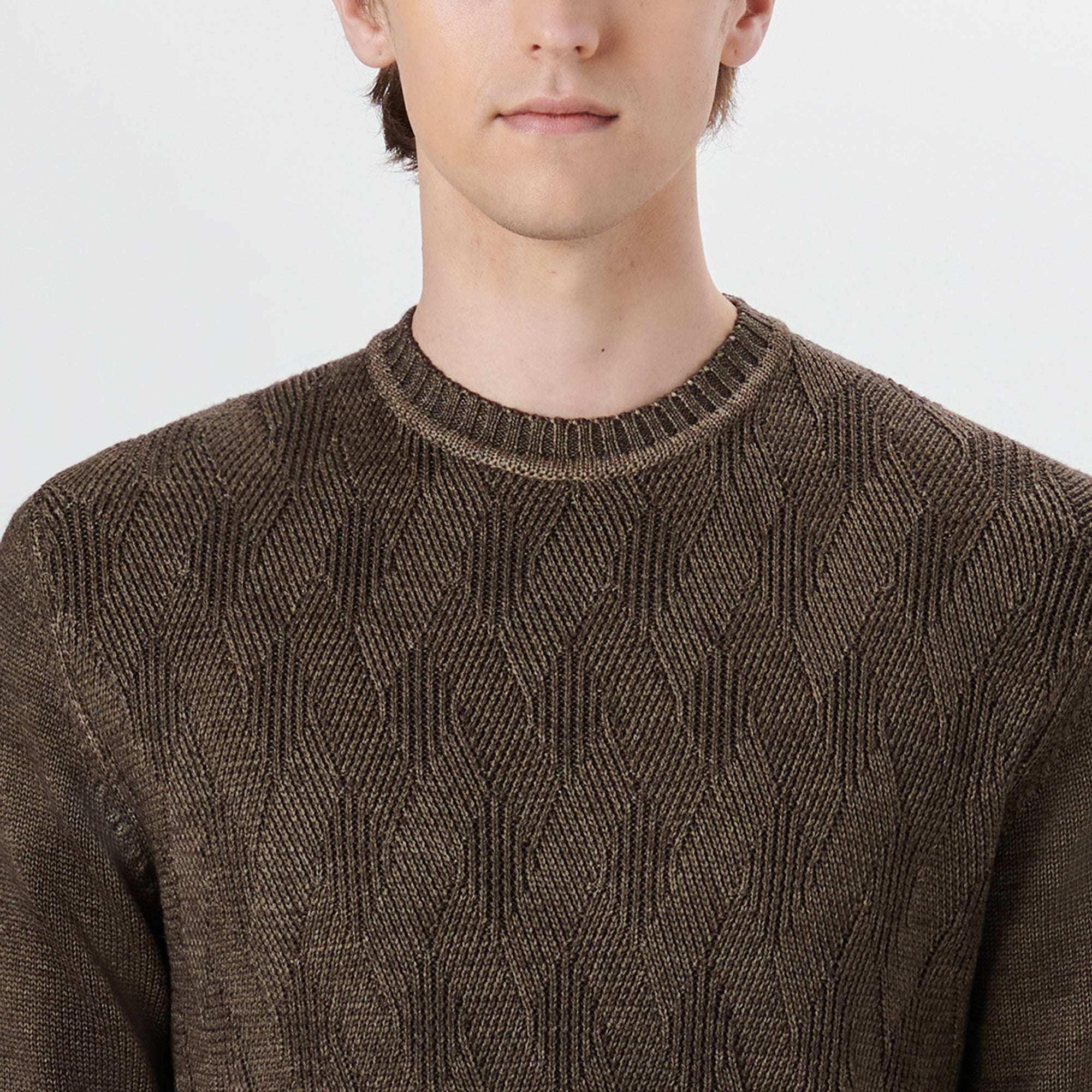 Super Merino Crew Neck Diamond Cable Sweater