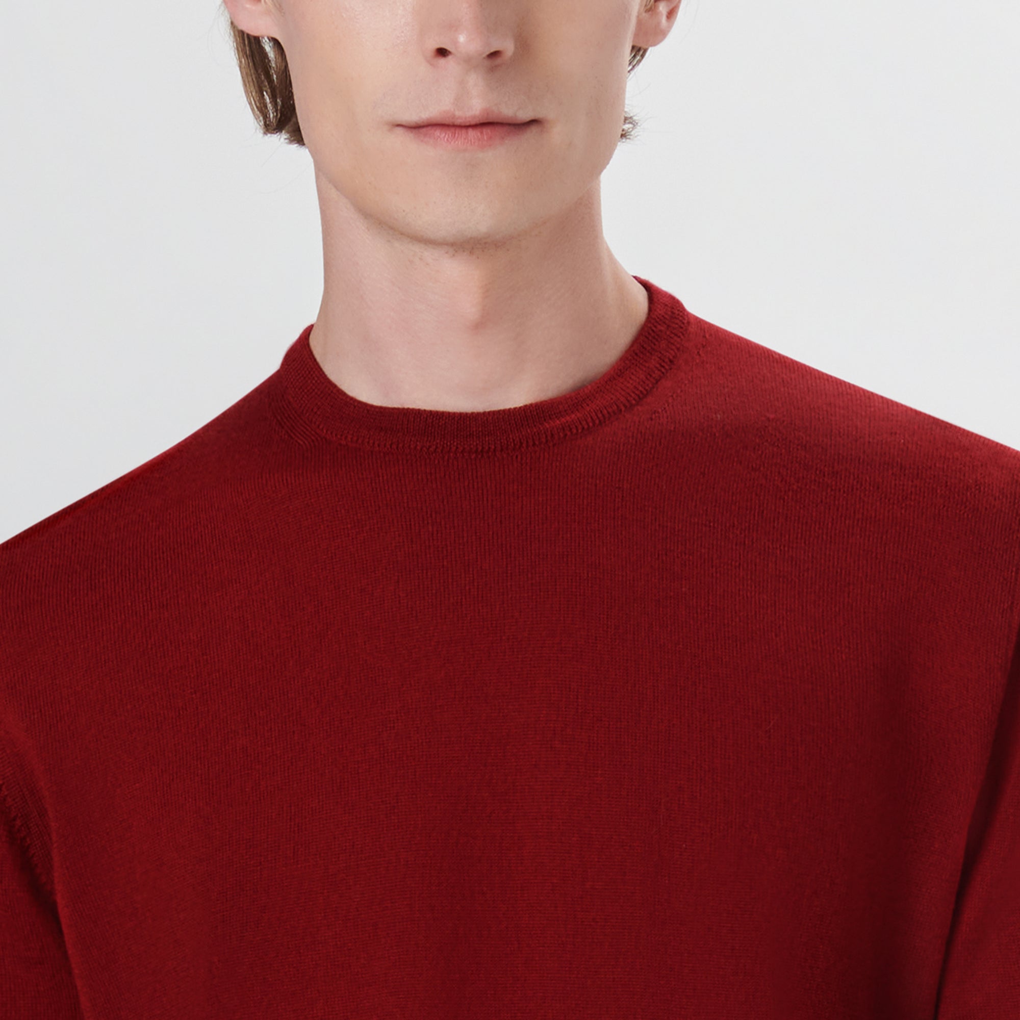 Super Merino Crew Neck Solid Sweater