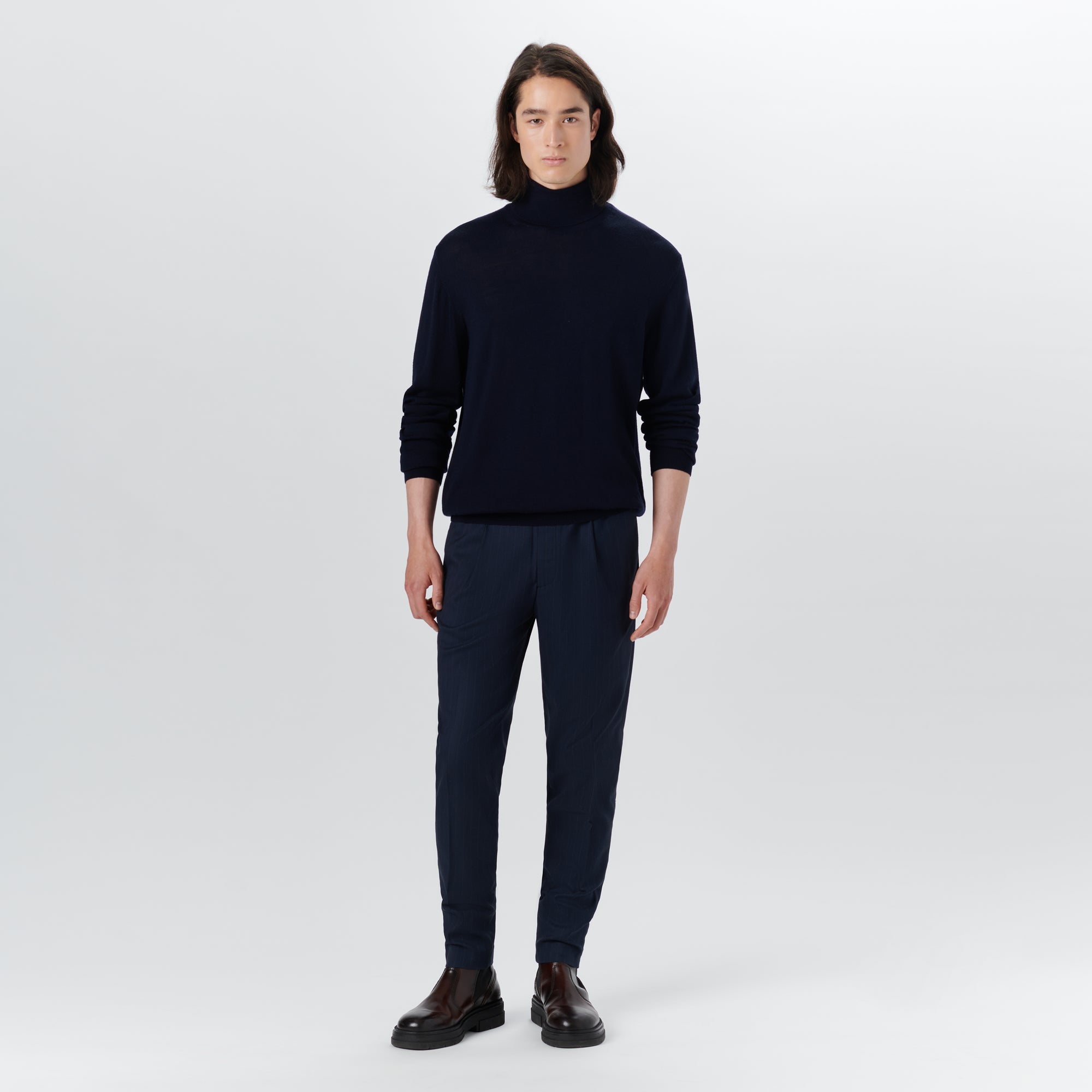 Super Merino Turtle Neck Solid Sweater