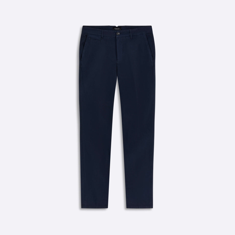 Solid Flat Front Chino Pants in Khaki – BUGATCHI