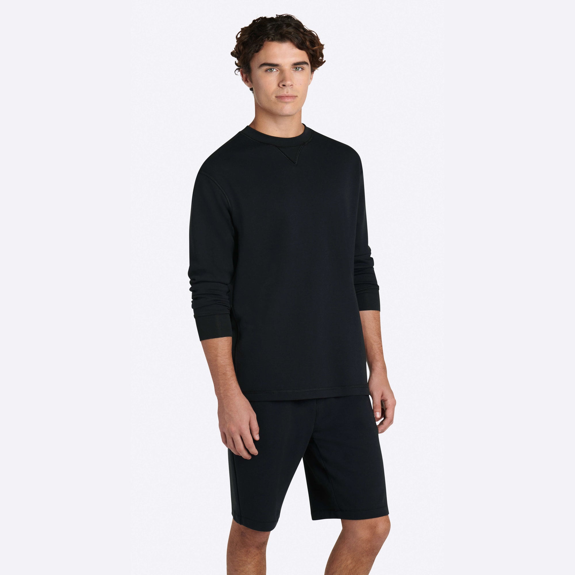 COMFORT Solid Crew Neck